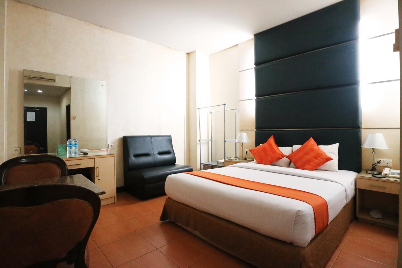 Mirah Hotel Jakarta Luaran gambar