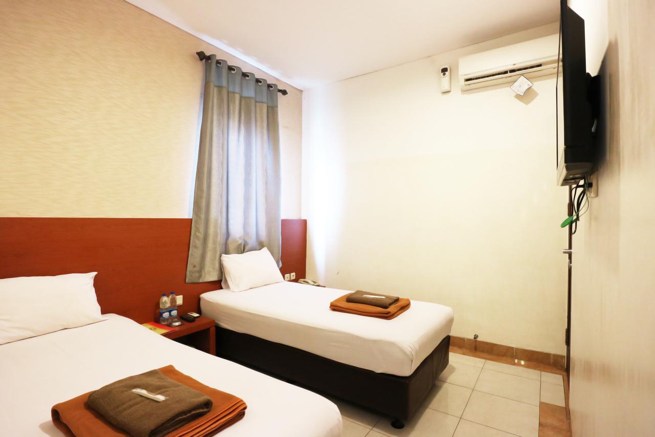 Mirah Hotel Jakarta Luaran gambar