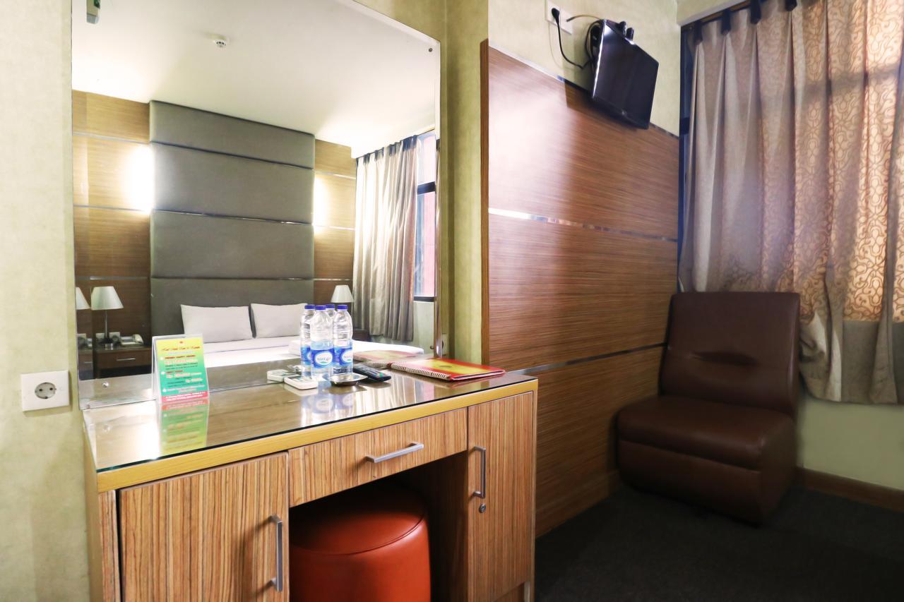 Mirah Hotel Jakarta Luaran gambar