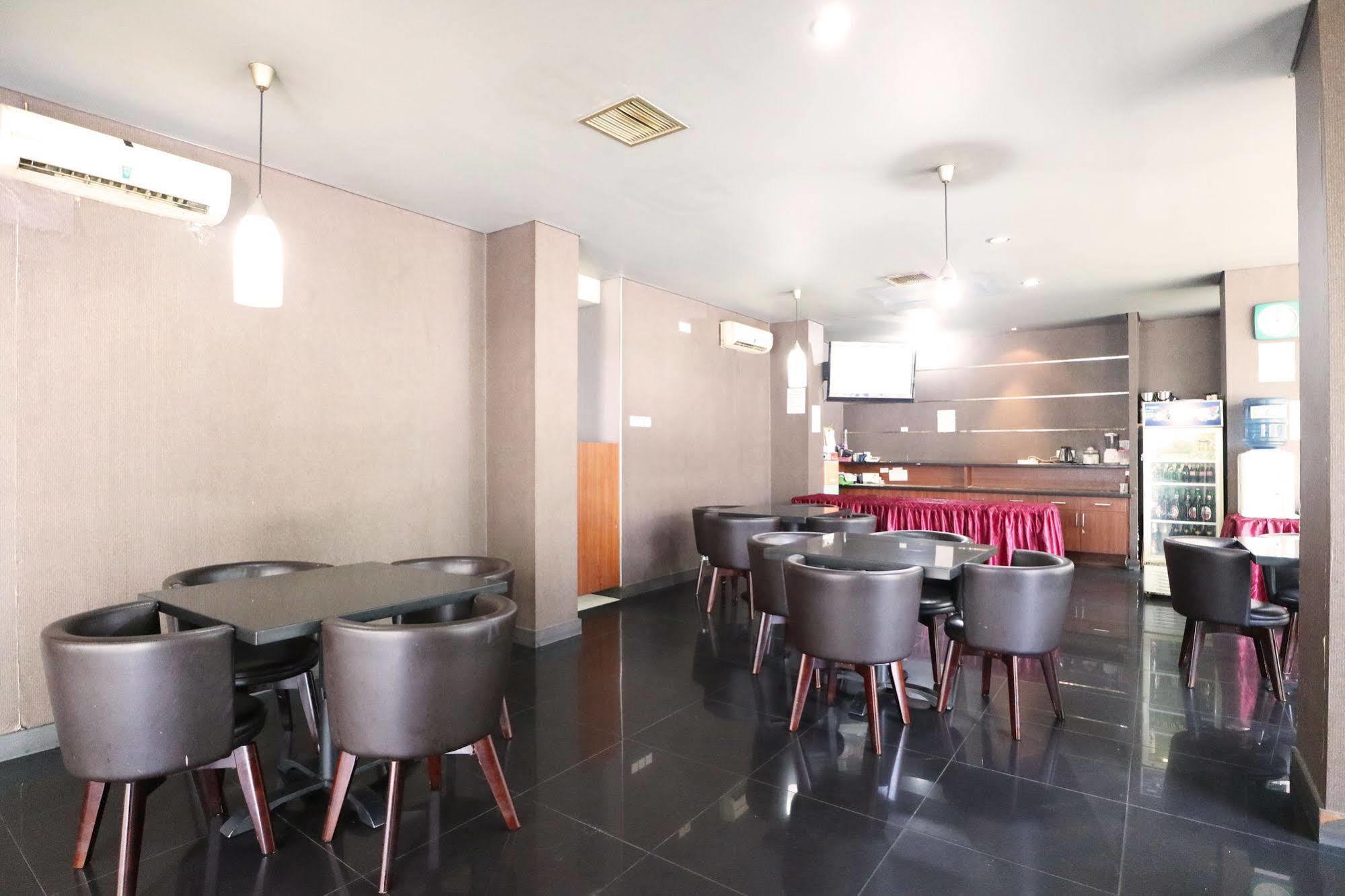 Mirah Hotel Jakarta Luaran gambar