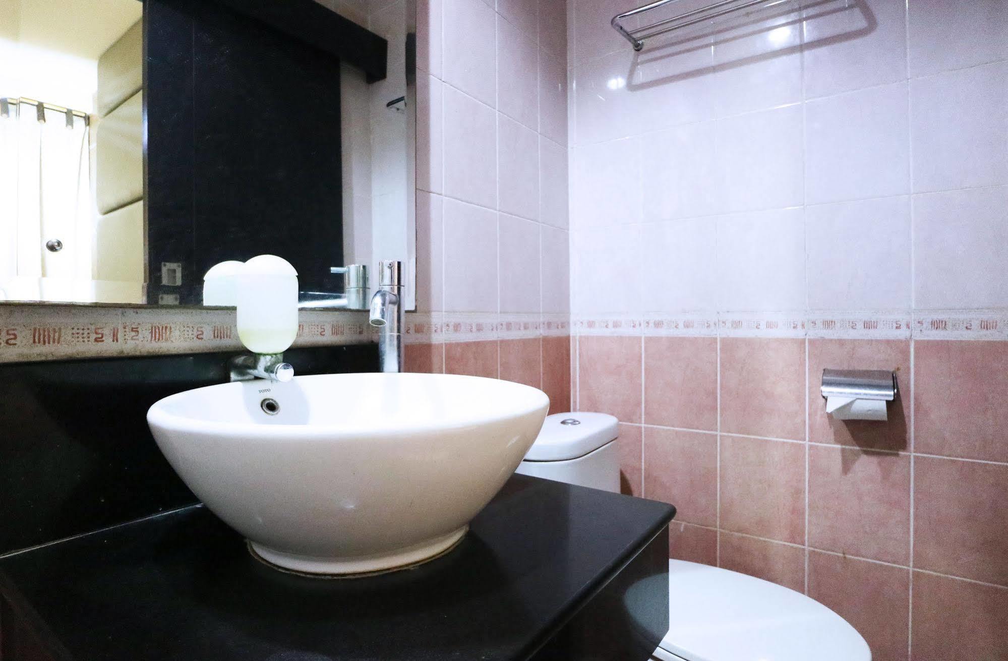 Mirah Hotel Jakarta Luaran gambar