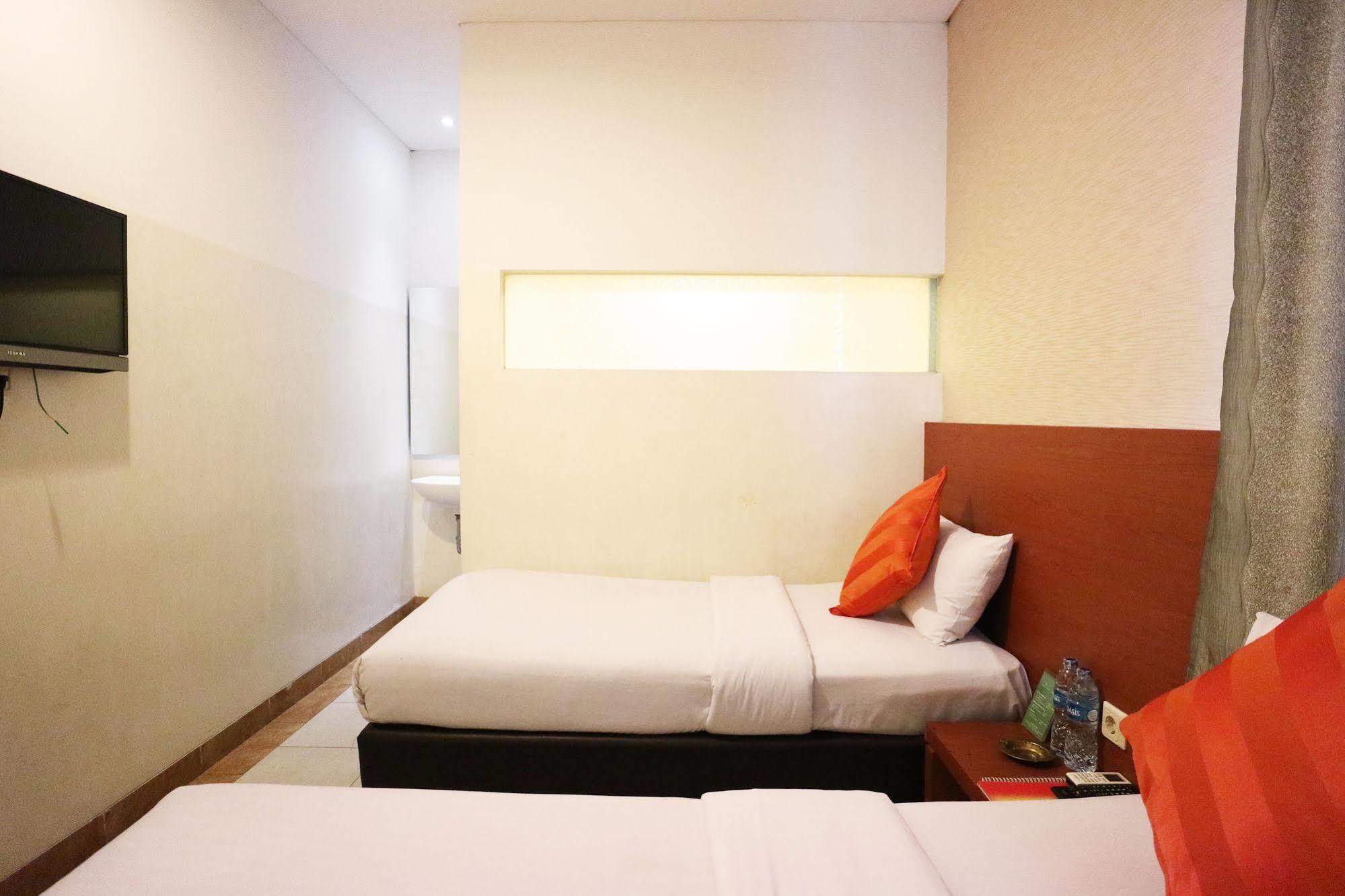 Mirah Hotel Jakarta Luaran gambar